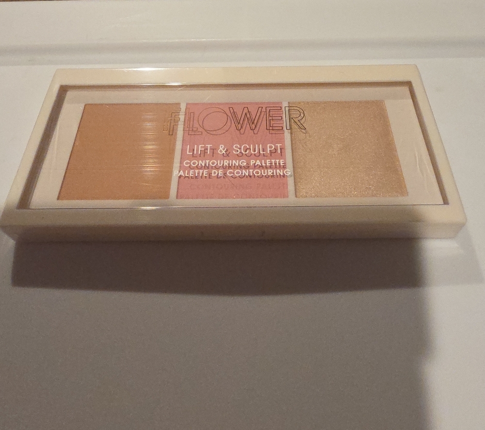 Flower Lift Sculpt Contouring Palette Sealed